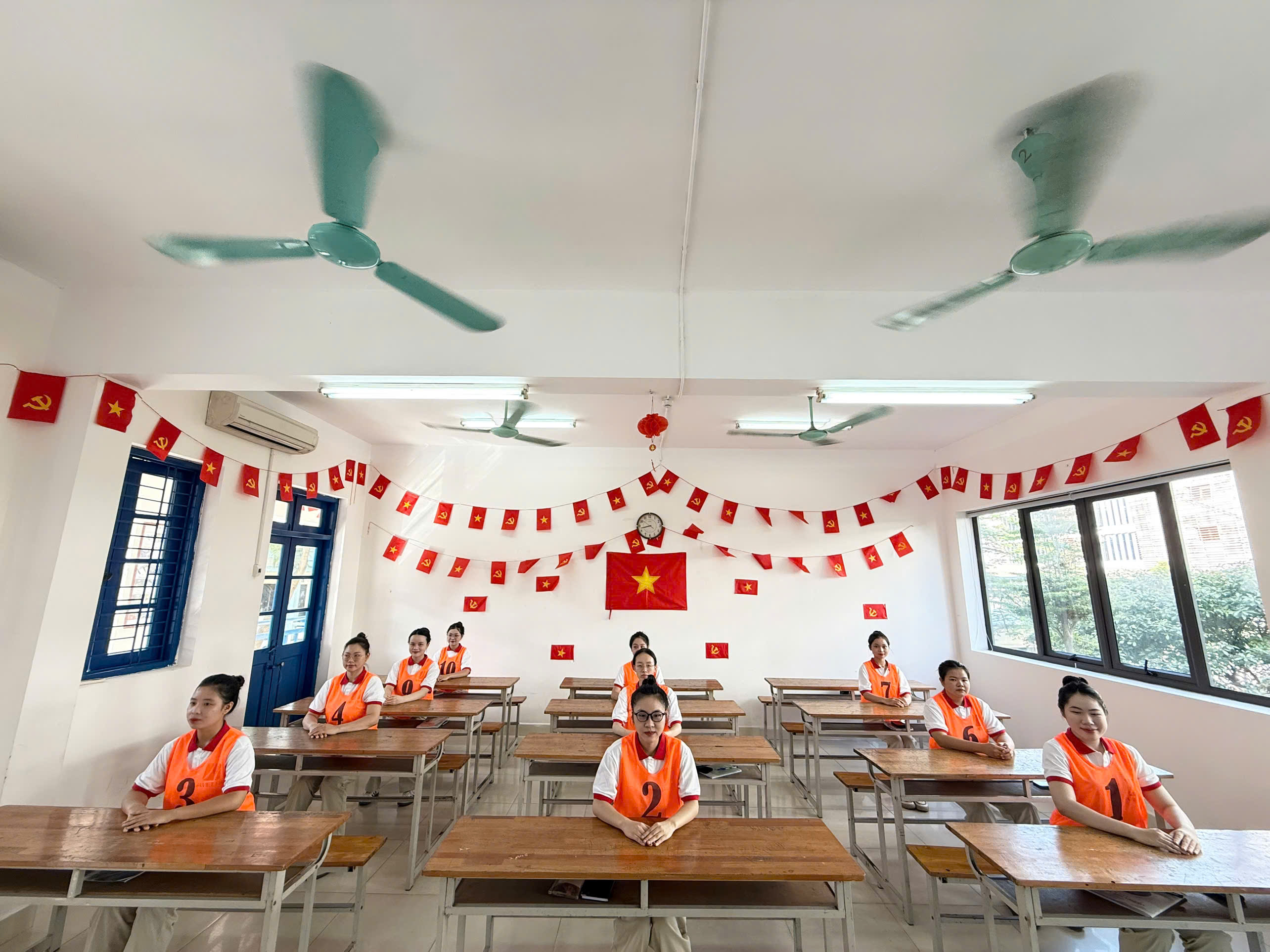 Tuyển 3 nữ làm việc tại Nhật Bản – Ngành sản xuất và kiểm tra hộp kim loại (Ibaraki)